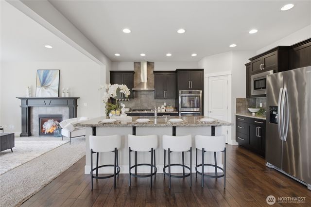 20814 2nd Avenue W, Lynnwood, WA 98036