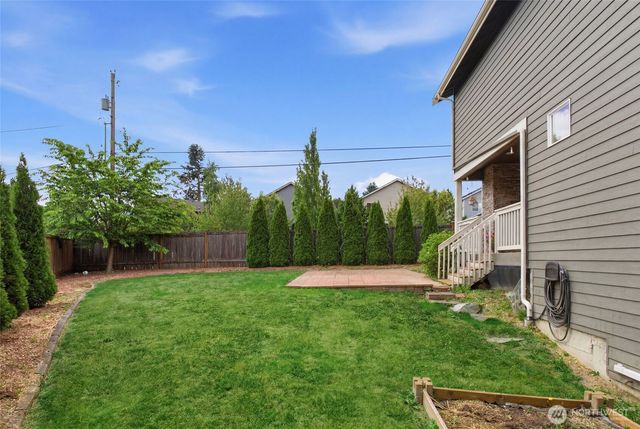 20814 2nd Avenue W, Lynnwood, WA 98036