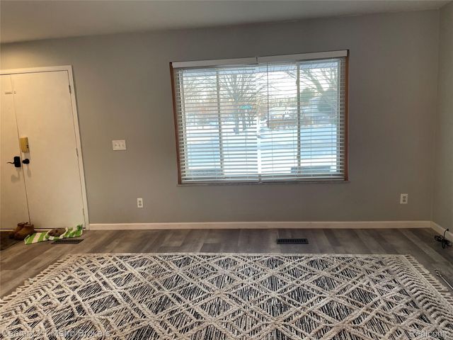 2715 Campbellgate Drive, Waterford Charter Township, MI 48329