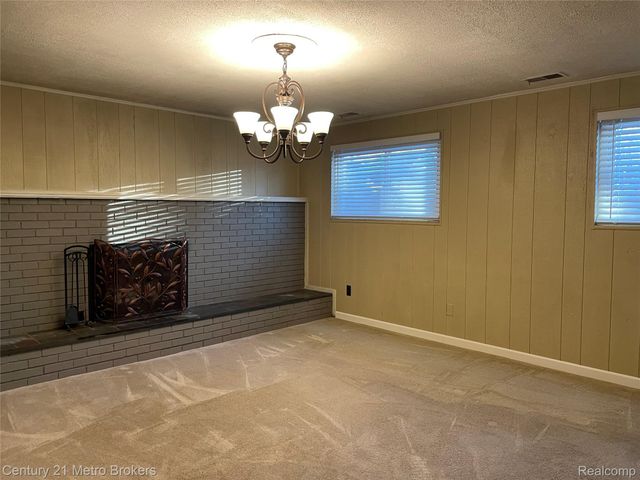 2715 Campbellgate Drive, Waterford Charter Township, MI 48329