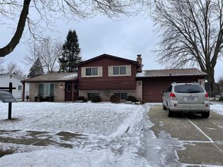 2715 Campbellgate Drive, Waterford Charter Township, MI 48329