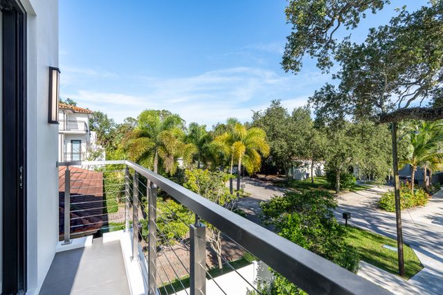 829 SW 11TH Street, Fort Lauderdale, FL 33315