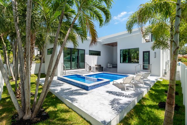 829 SW 11TH Street, Fort Lauderdale, FL 33315