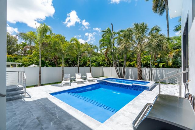 829 SW 11TH Street, Fort Lauderdale, FL 33315