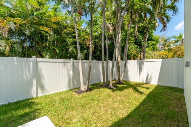 829 SW 11TH Street, Fort Lauderdale, FL 33315