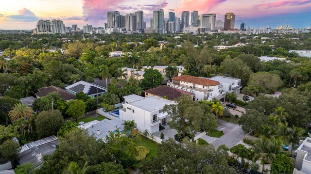 829 SW 11TH Street, Fort Lauderdale, FL 33315