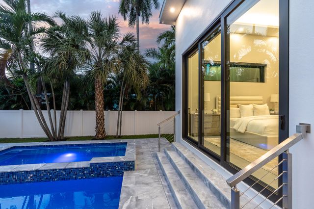 829 SW 11TH Street, Fort Lauderdale, FL 33315