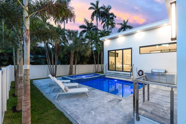 829 SW 11TH Street, Fort Lauderdale, FL 33315