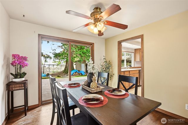 1409 N 135th Pl, Seattle, WA 98133