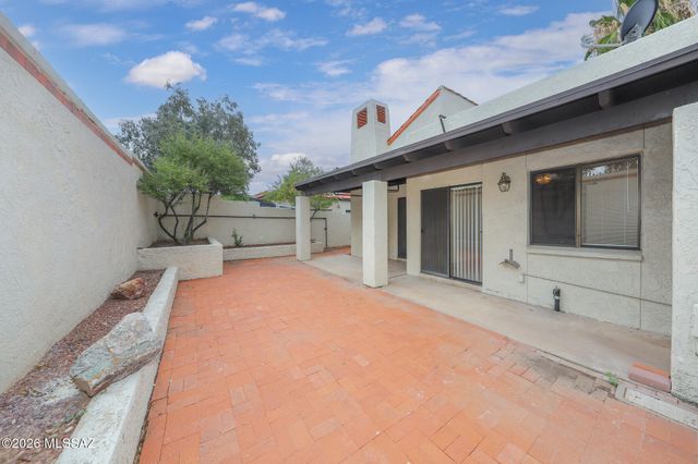 2260 N Camino De Esperanto, Tucson, AZ 85715