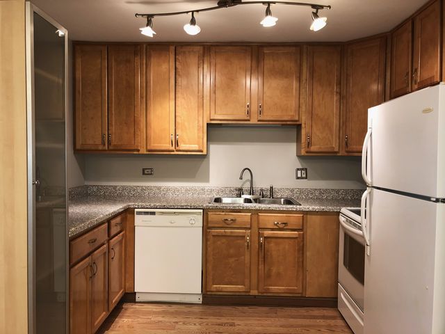 446 E Osage Lane 1A, Palatine, IL 60074