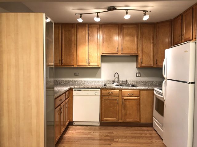 446 E Osage Lane 1A, Palatine, IL 60074