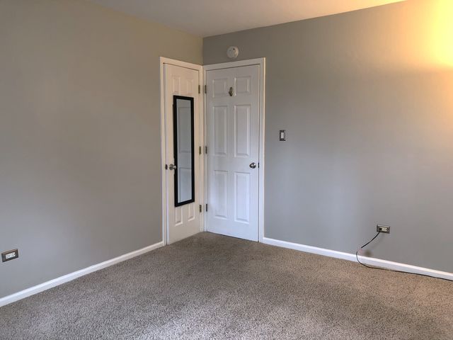 446 E Osage Lane 1A, Palatine, IL 60074