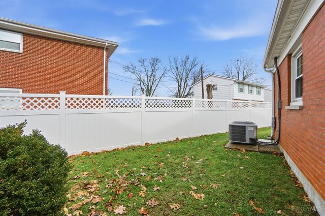 1090 Susan Drive, Hamilton, OH 45013