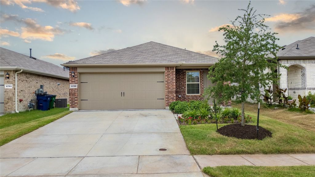 4732 Merganser Bluff, Crandall, TX 75114