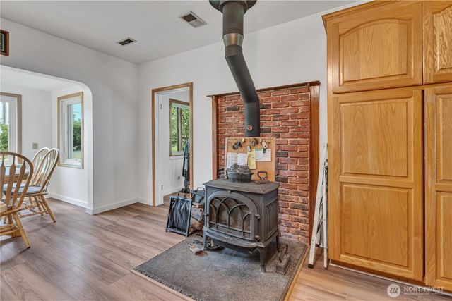 20804 SE 450th Street, Enumclaw, WA 98022