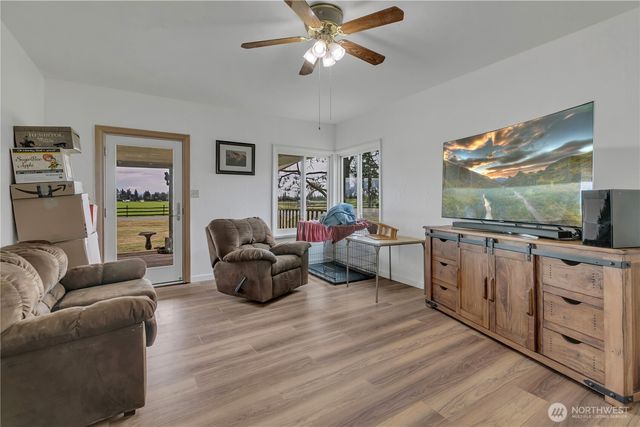 20804 SE 450th Street, Enumclaw, WA 98022