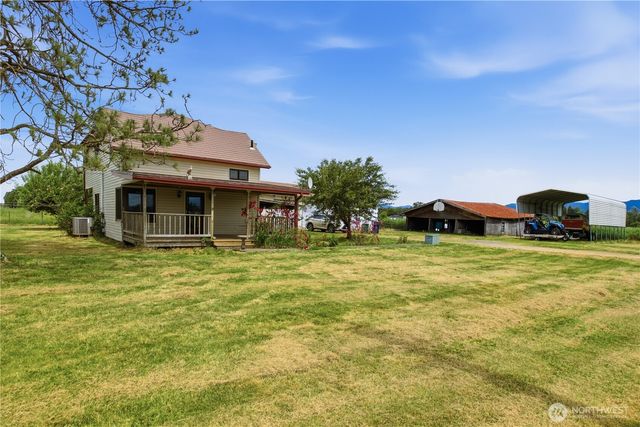 20804 SE 450th Street, Enumclaw, WA 98022