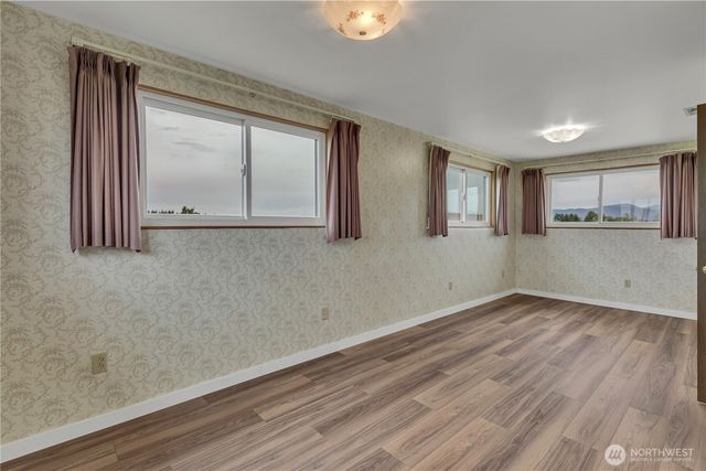 20804 SE 450th Street, Enumclaw, WA 98022