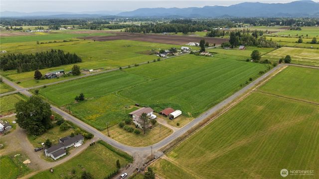 20804 SE 450th Street, Enumclaw, WA 98022