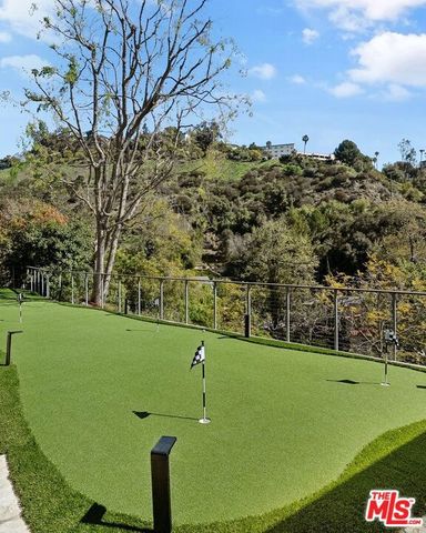 1255 N Bundy Drive, Los Angeles, CA 90049