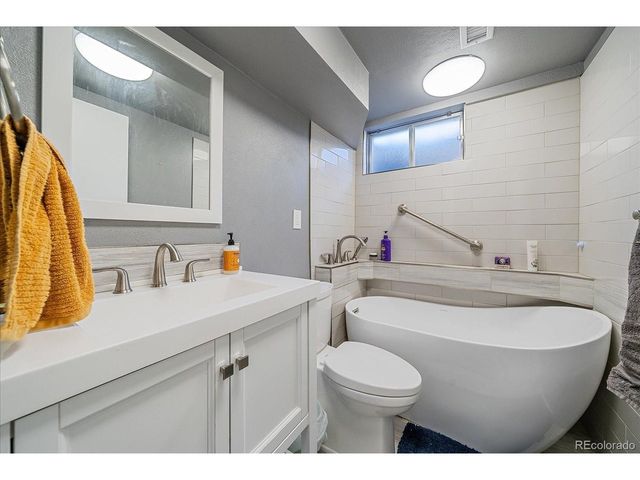 1654 S Endicott St, Denver, CO 80232