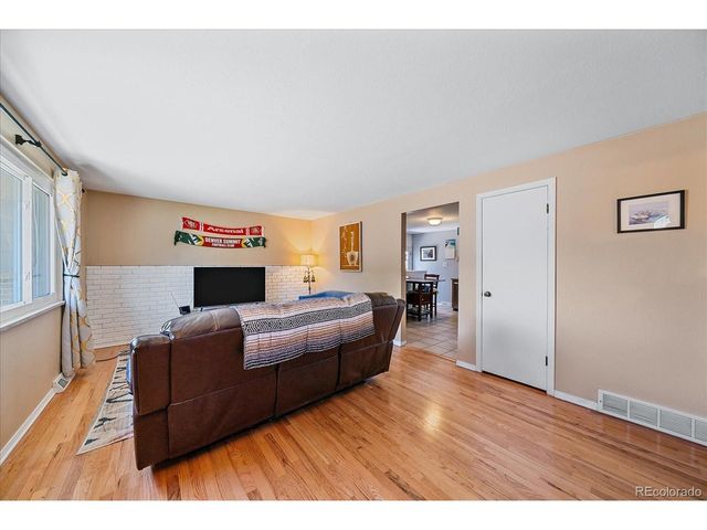 1654 S Endicott St, Denver, CO 80232