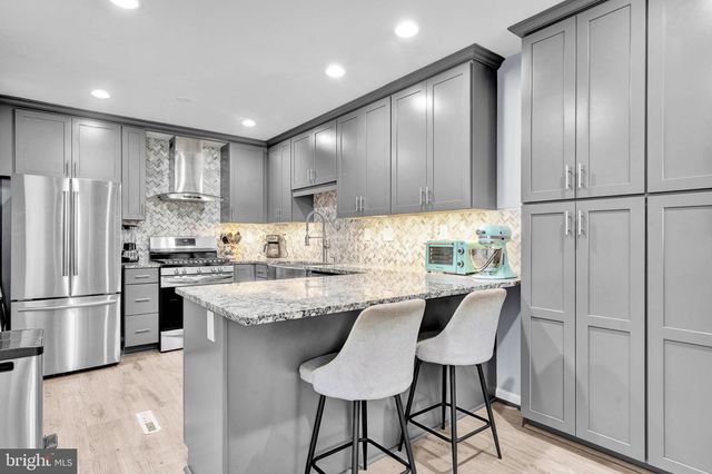 164 JONATHAN DR, North Wales, PA 19454