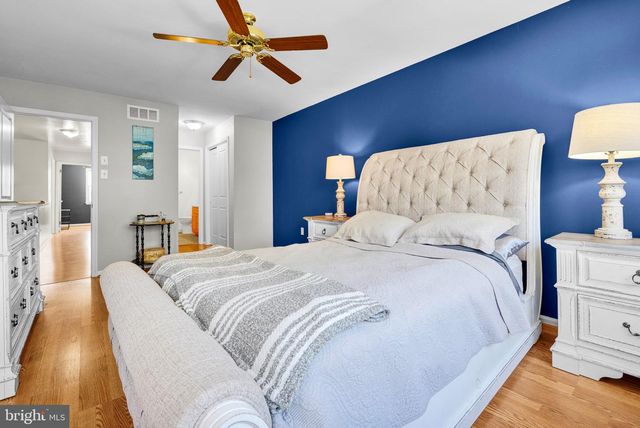 164 JONATHAN DR, North Wales, PA 19454