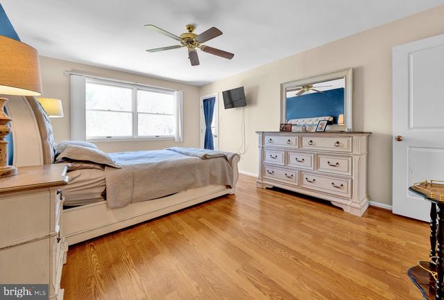 164 JONATHAN DR, North Wales, PA 19454