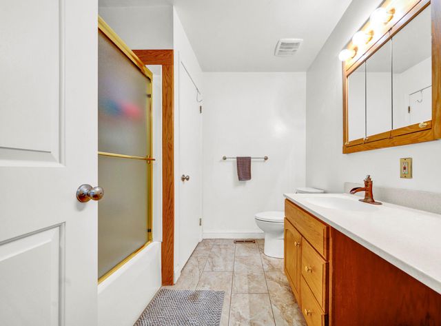 164 JONATHAN DR, North Wales, PA 19454