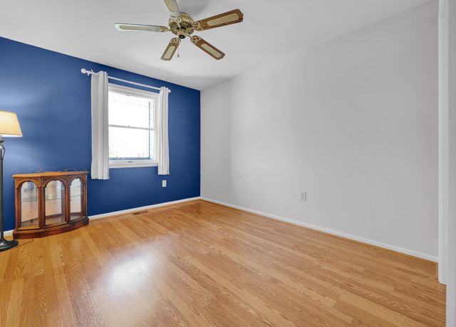 164 JONATHAN DR, North Wales, PA 19454