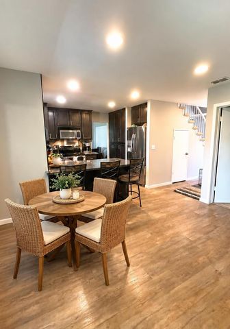 1332 Pilgrims Dr, Roseville, CA 95747