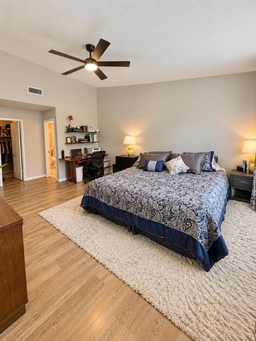 1332 Pilgrims Dr, Roseville, CA 95747