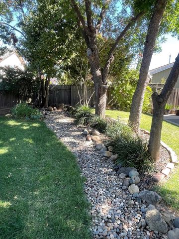 1332 Pilgrims Dr, Roseville, CA 95747