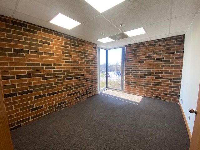 7808 W COLLEGE Drive 4SW, Palos Heights, IL 60463