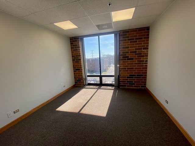 7808 W COLLEGE Drive 4SW, Palos Heights, IL 60463