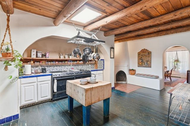 150 Reed Lane, Corrales, NM 87048