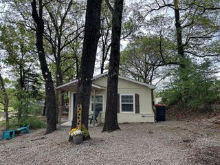 453629 Creek Avenue, Afton, OK 74331
