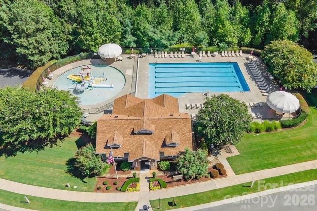 121 Walnut Cove Drive B, Mooresville, NC 28117