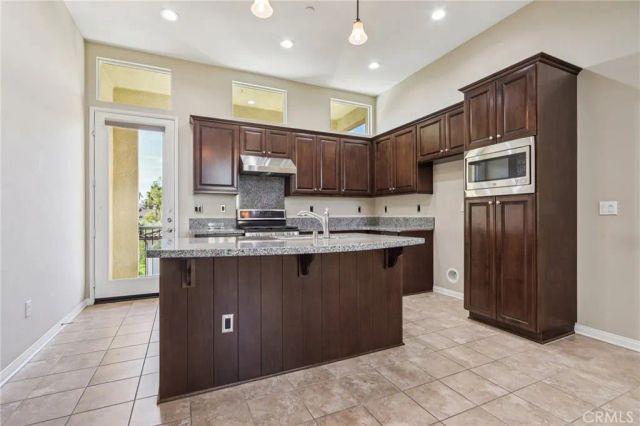 20329 Paseo Las Olivas, Porter Ranch, CA 91326