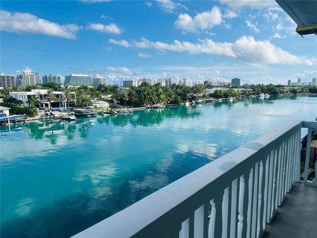 9501 E Bay Harbor Dr 5B, Bay Harbor Islands, FL 33154