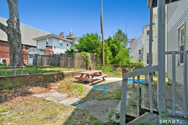 32-34 Park Terrace, Bridgeport, CT 06604