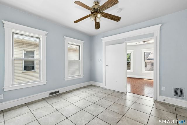 32-34 Park Terrace, Bridgeport, CT 06604