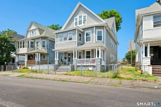 32-34 Park Terrace, Bridgeport, CT 06604