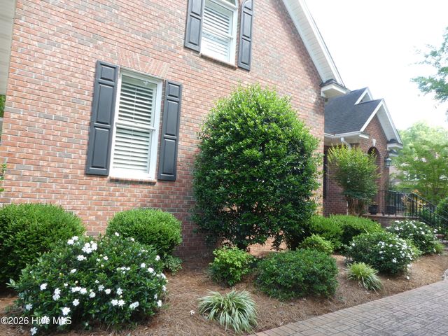 202 Walnut Cove Drive, Lumberton, NC 28358