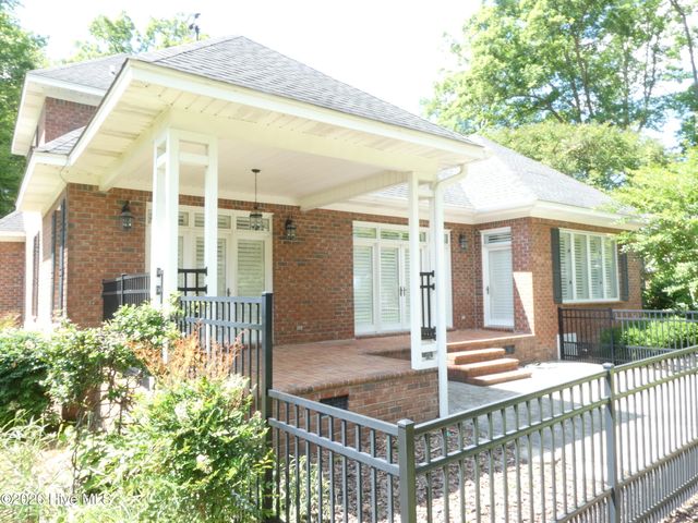202 Walnut Cove Drive, Lumberton, NC 28358