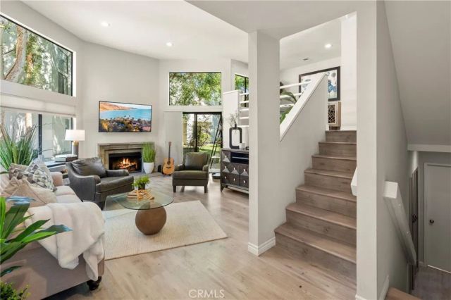 152 N Singingwood, Orange, CA 92869