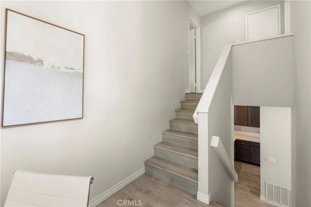 152 N Singingwood, Orange, CA 92869