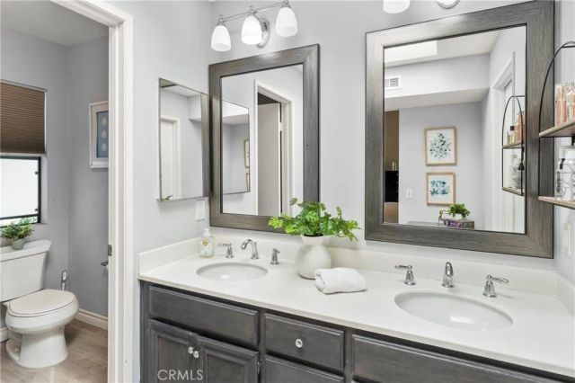 152 N Singingwood, Orange, CA 92869